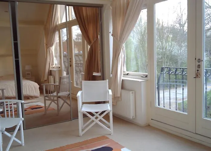 Holiday home Ruime Comfortabele Ouddorp